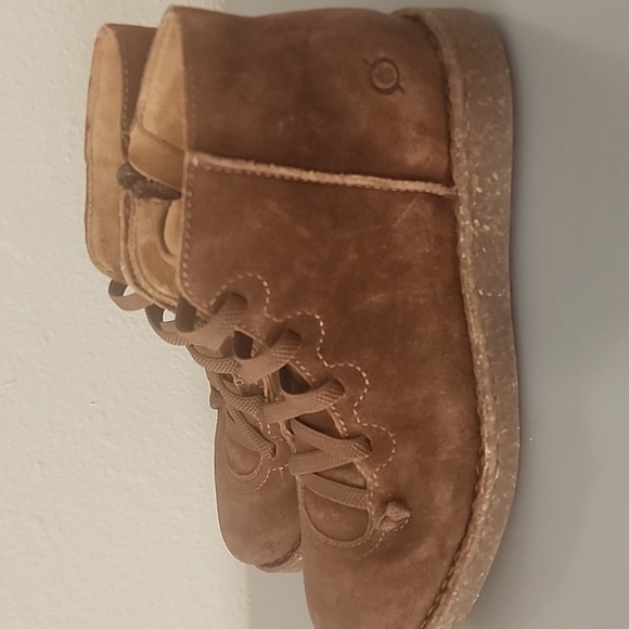 Women's Born Sienna Boots - Picture 4 of 5